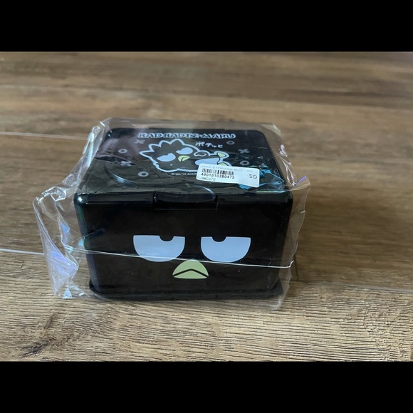 BATZ-MARU-Imported (NWT) Small Plastic Storage Container - Picture 13 of 13